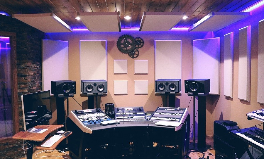 Tips for Installing Audio in a Home Music Studio