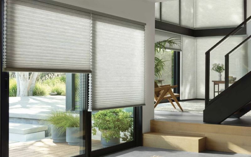 Hunter Douglas